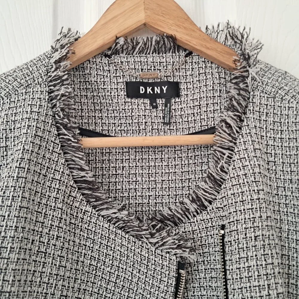 DKNY Women's Business Plus size Fringe Trim Tweed style zipper blazer size 16 - Picture 2 of 9